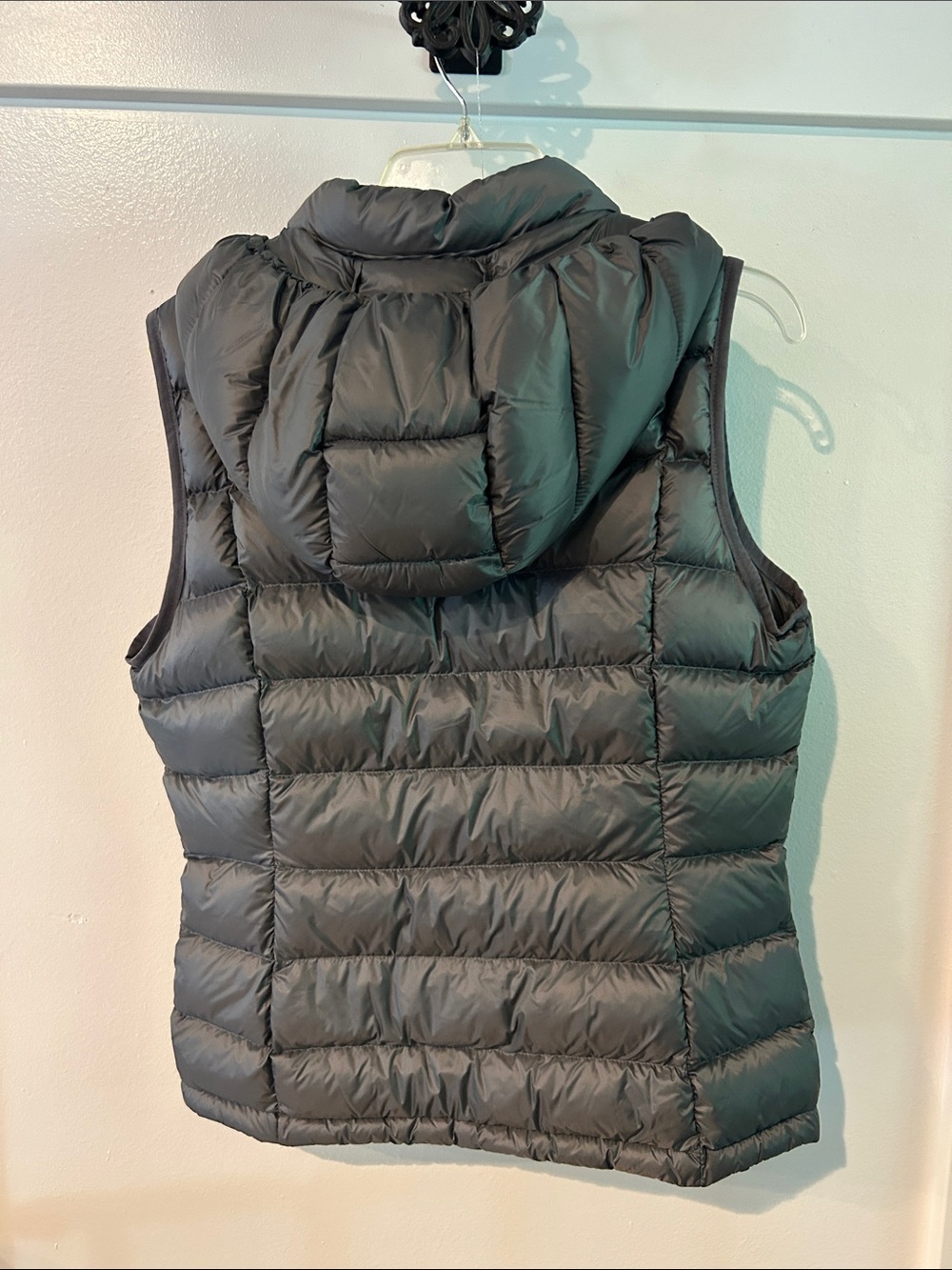 Charter Club Silvery Gray Quilted Down-Style Puffer Vest with Removeable Hood - Picture 2 of 8